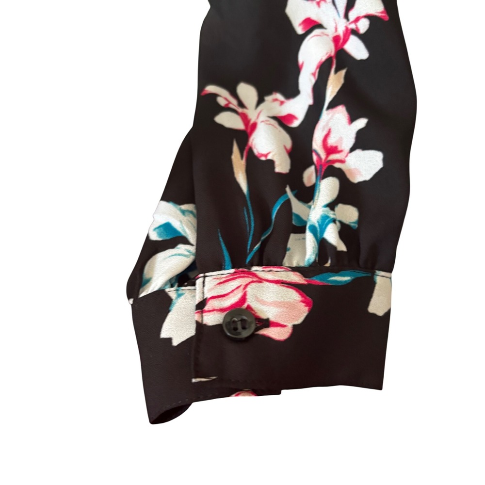 INC International‎ Concepts Women's Blouse Medium NWT Floral Keyhole Neck - Picture 3 of 4